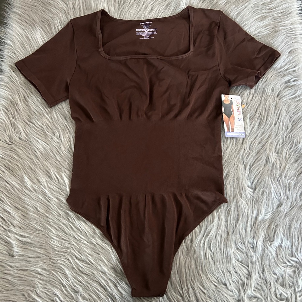 Joyspun Seamless Short Sleeve Thong‎ Bodysuit Women's Size XXXL (22) Brown